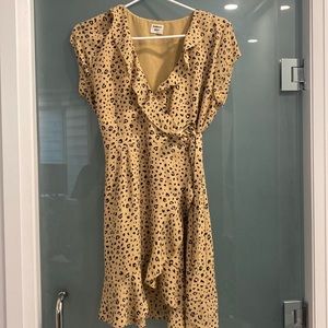 Sunday Best Aritzia dress size 4 lightly worn, like new